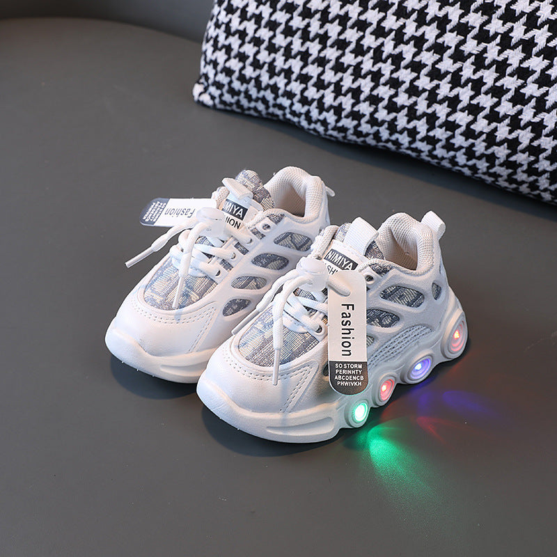 LED Light-Up Sports Shoes for Kids – Soft Sole & Fashionable Design