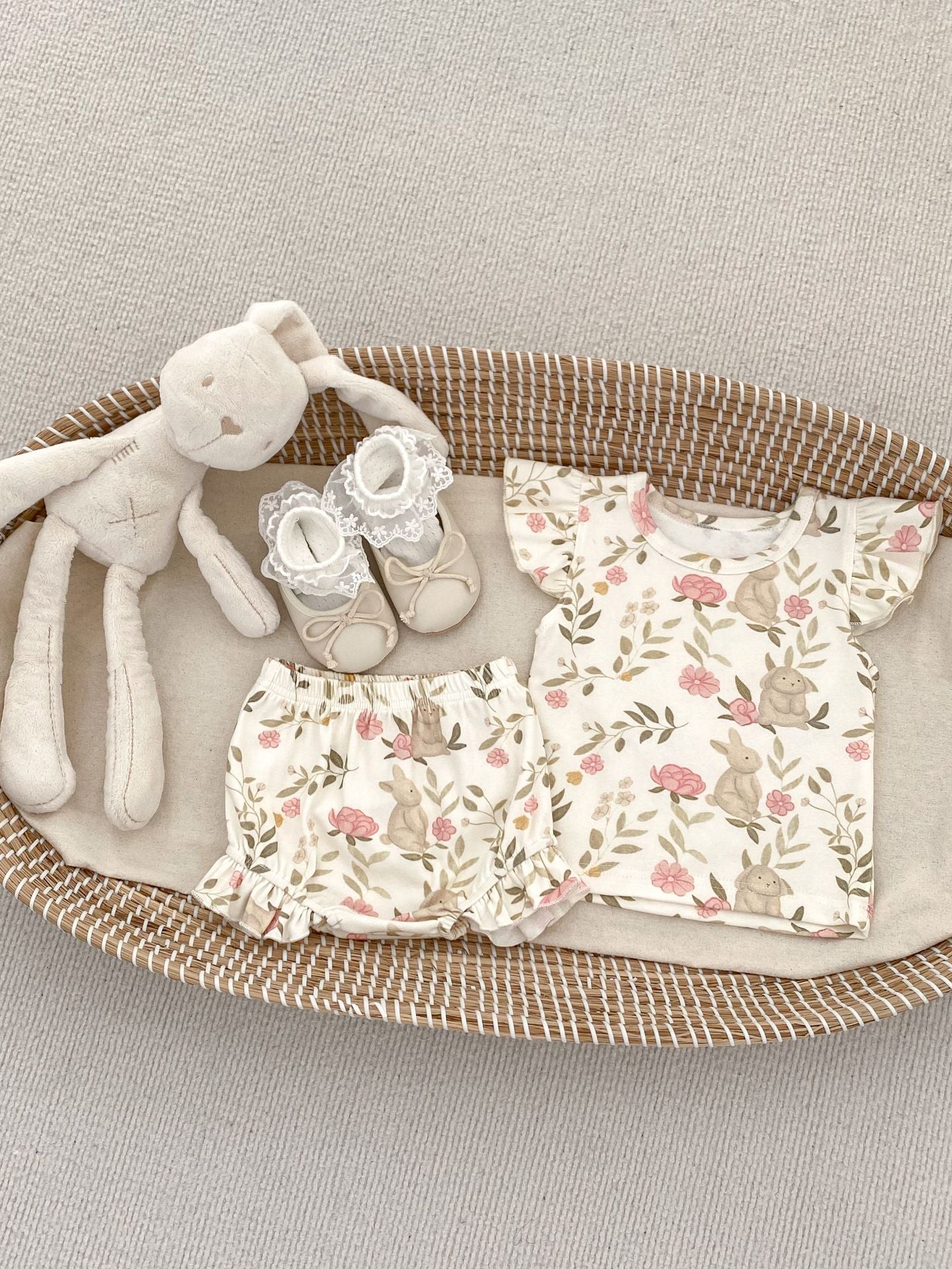 Girls’ Summer Set – Cute Rabbit Print Flying Sleeve Top & Lace Shorts