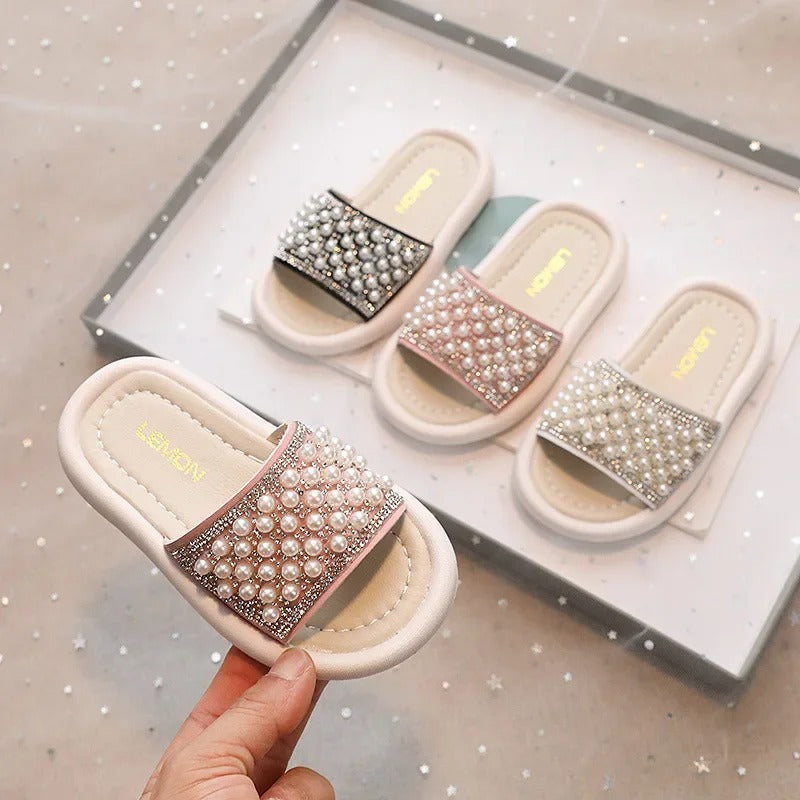 Girls’ Pearl Beaded Summer Sandals – Rhinestone Soft Sole Flats | Elegant Flip-Flops for Kids