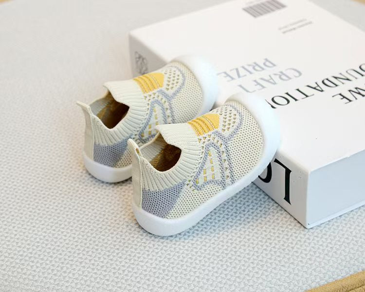 All-Season Baby Walking Shoes – Soft Sole & Breathable (Indoor & Outdoor)
