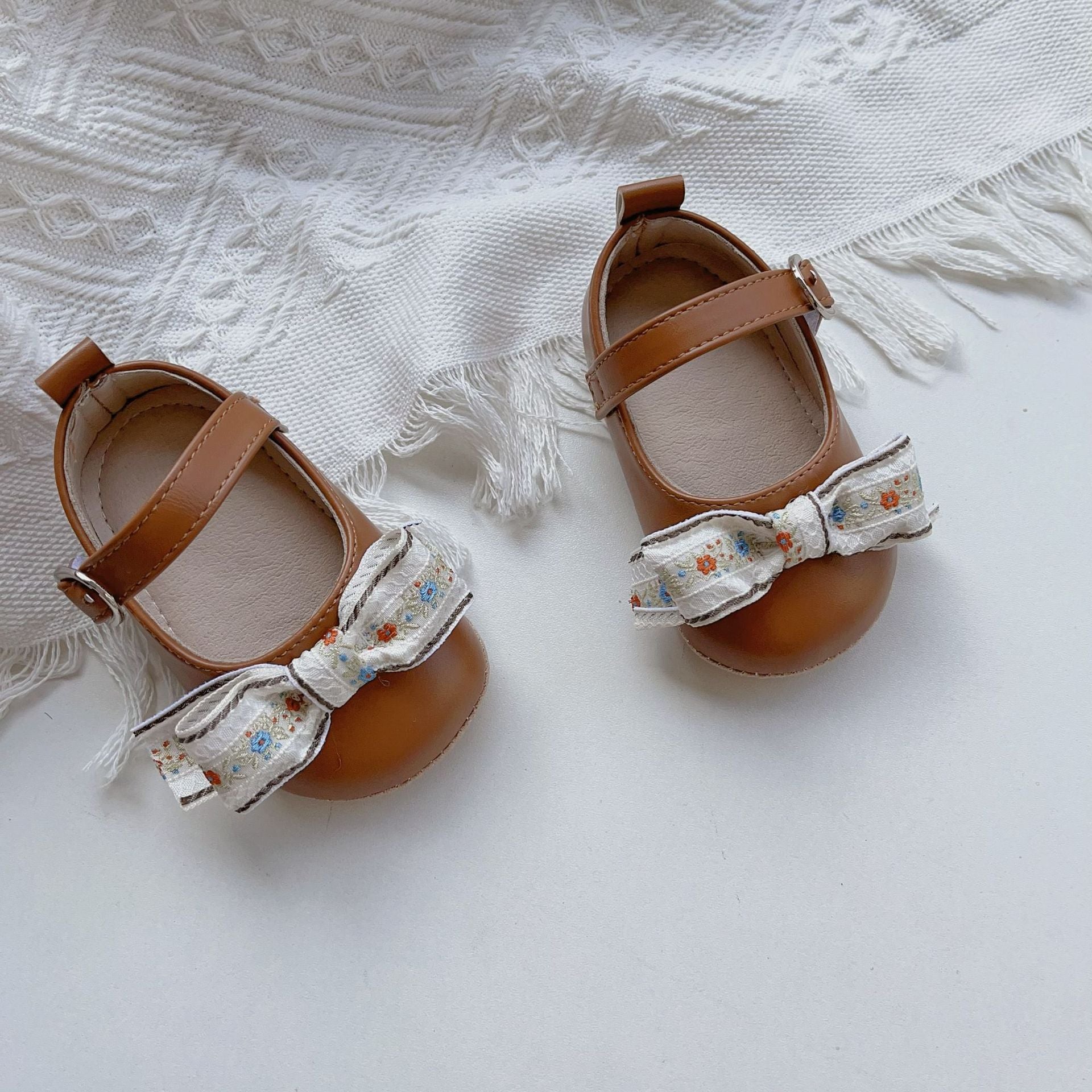 Western Style Woven Flower Shoes for Baby Girls – Soft PU Sole & Princess Design