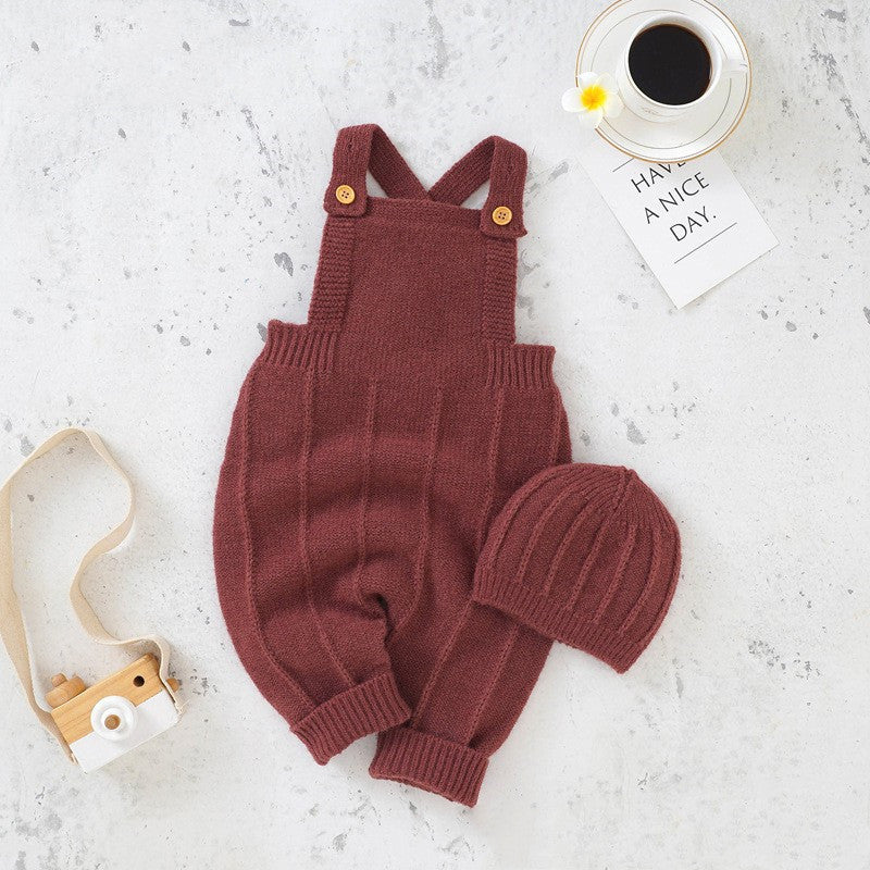 Knitted Baby Jumpsuit & Hat Set – Neutral Summer Style