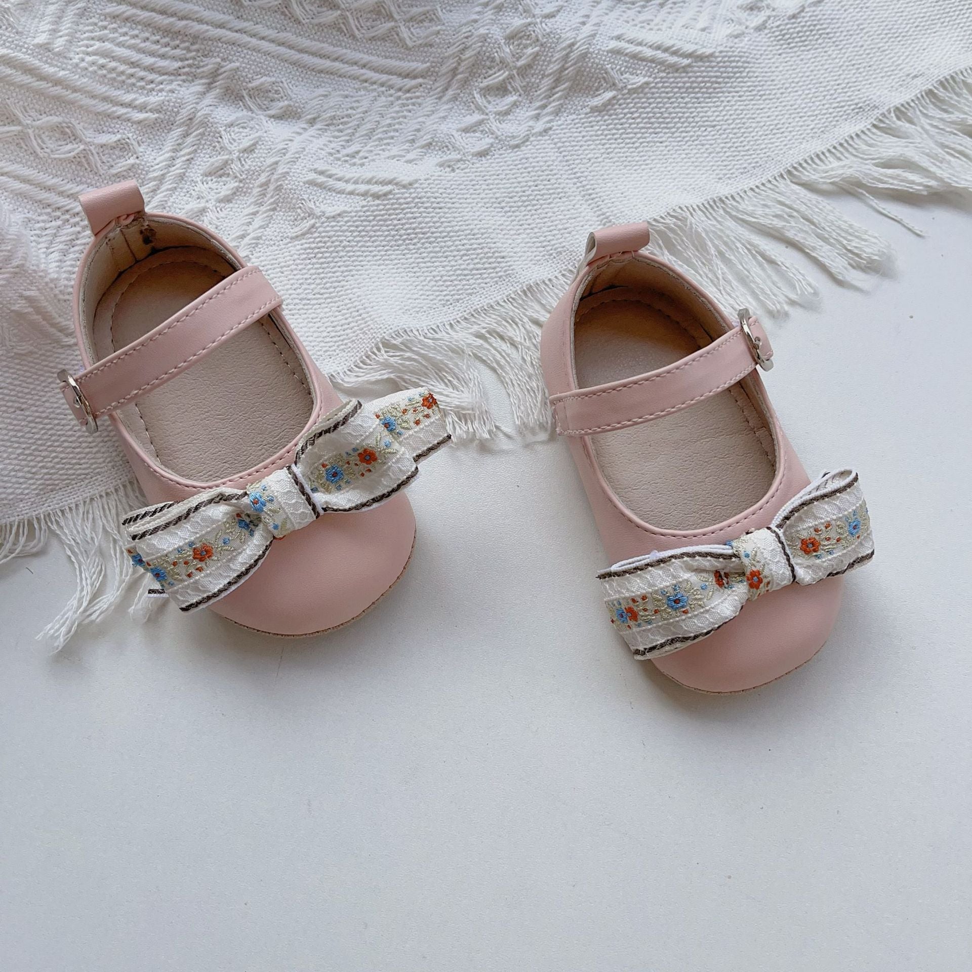 Western Style Woven Flower Shoes for Baby Girls – Soft PU Sole & Princess Design