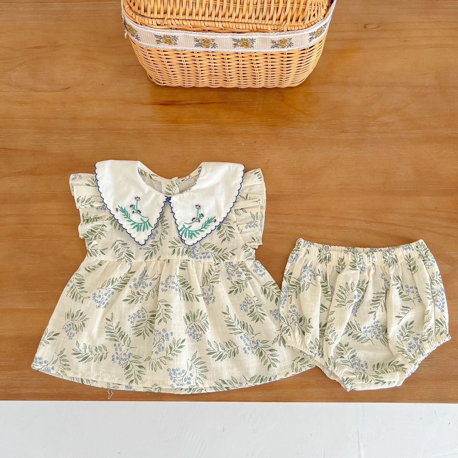 Baby Girl Summer Floral Set – Embroidered Collar Flying Sleeve Top & Bread Shorts