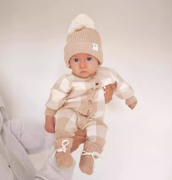 Checkered Knit Baby Jumpsuit – INS-Inspired Soft Core Yarn Romper for Spring & Autumn