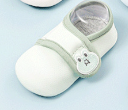 Baby Walking Shoes – Soft Soled & Anti-Slip Indoor Socks